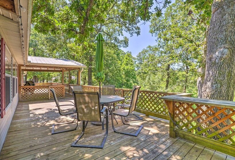 Noteworthy Cabin: Grill, Walk To Beaver Lake!