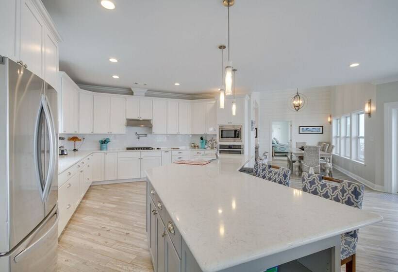 Ocean Springs  Magnolia Beach House  On Pvt Beach!