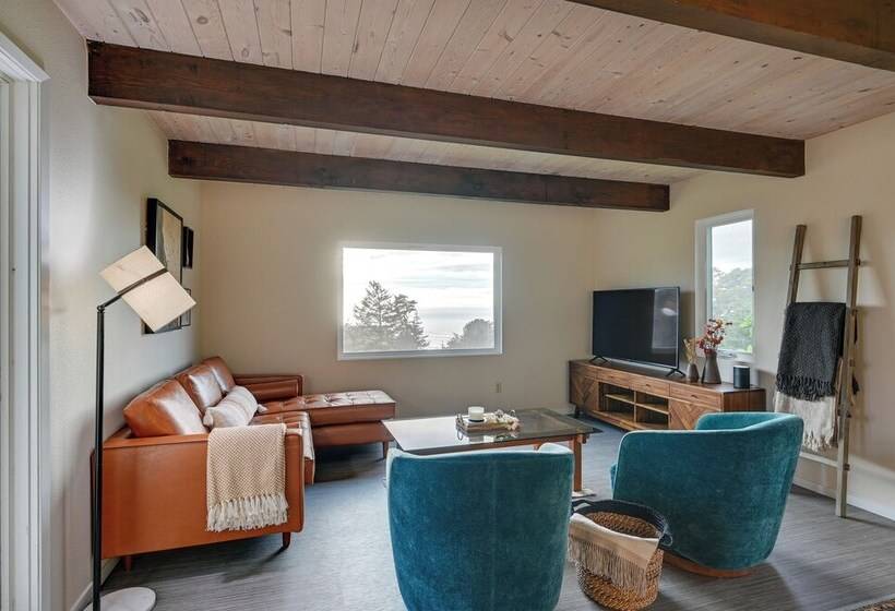 Pacific Coast House W/ Private Hot Tub!