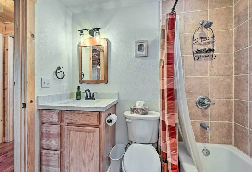 Deck & Mogollon Rim Views: Secluded Payson Cabin