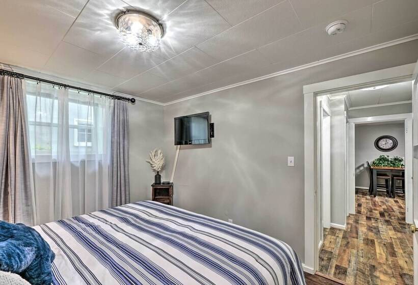 Peaceful Sonora Home W/ Grill: Walk To Downtown!