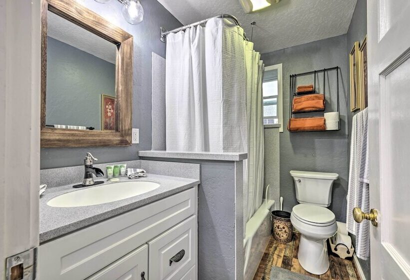 Peaceful Sonora Home W/ Grill: Walk To Downtown!