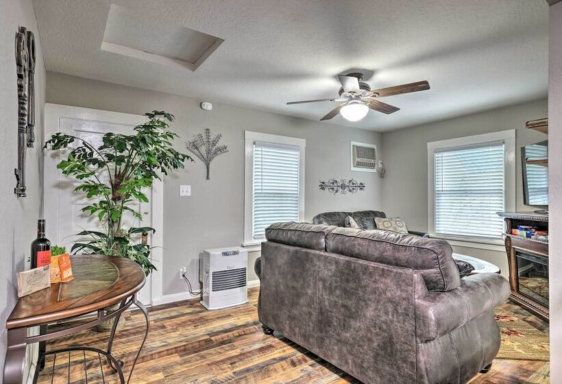 Peaceful Sonora Home W/ Grill: Walk To Downtown!