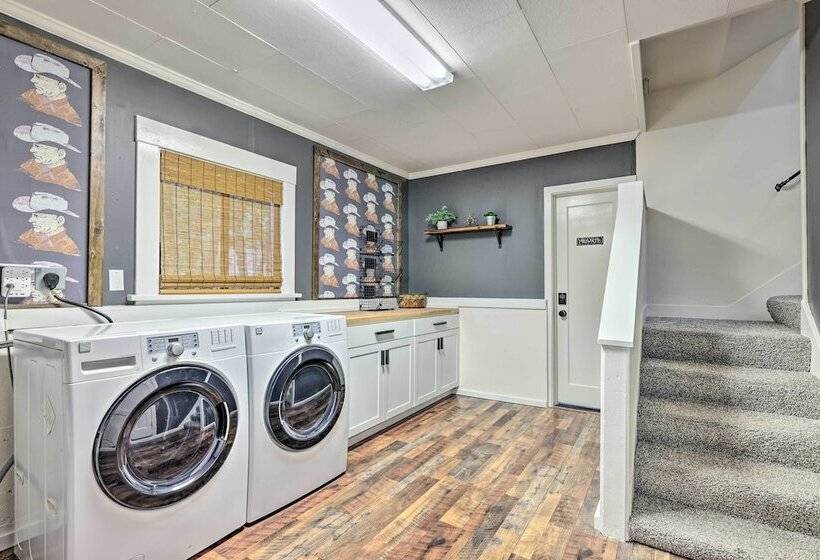 Peaceful Sonora Home W/ Grill: Walk To Downtown!