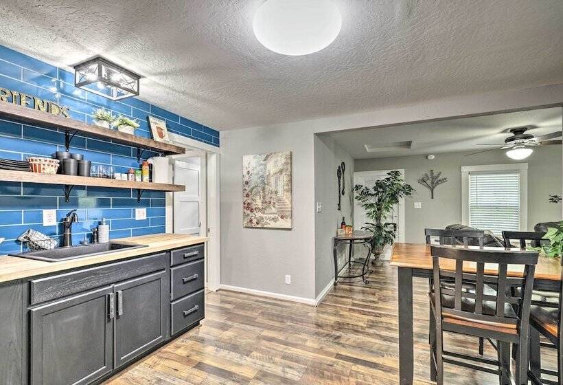 Peaceful Sonora Home W/ Grill: Walk To Downtown!