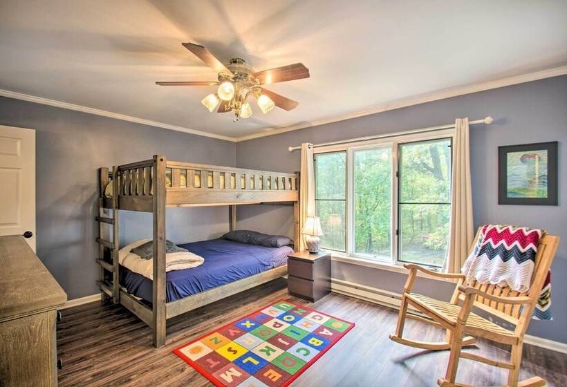 Peaceful New Market Cabin W/ Deck & Fire Pit!