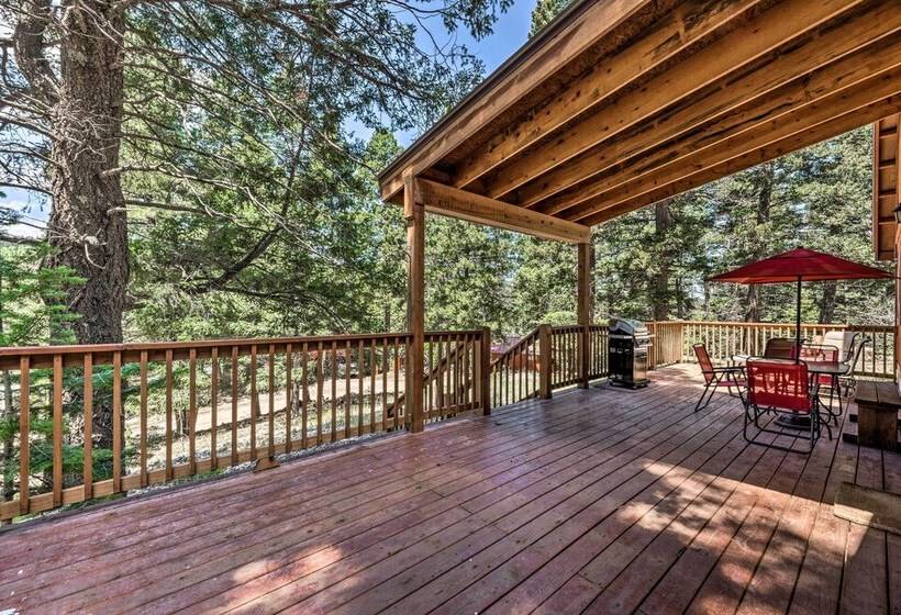 Peaceful & Private Cloudcroft Cabin With Deck!