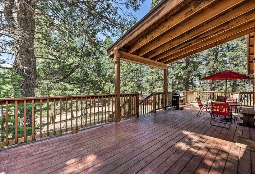 Peaceful & Private Cloudcroft Cabin With Deck!