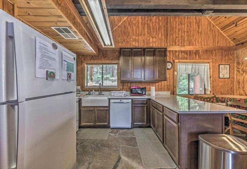 Peaceful & Private Cloudcroft Cabin With Deck!