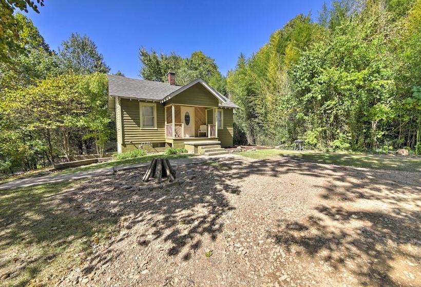 Pet Friendly Cottage W/ Fire Pit   3 Mi To Siu!