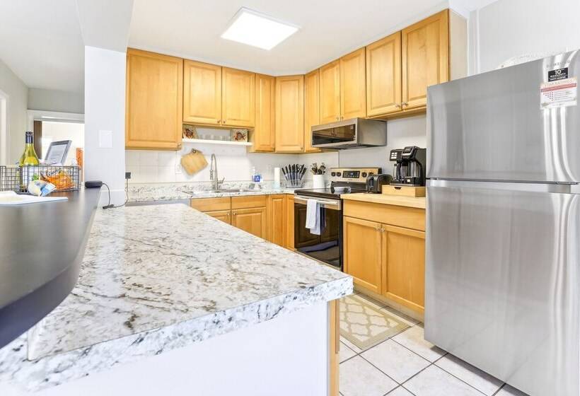 Jensen Beach Home: 1/4 Mi To Beach Access!