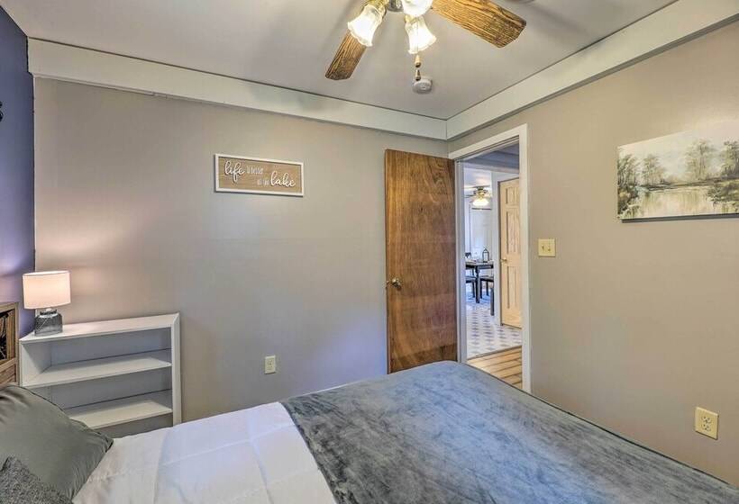 Cottage On Tubbs Lake W/ Fire Pit Near Skiing!