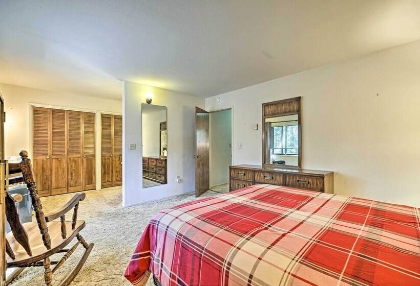 Home W/ Serene Deck In Twain Harte!