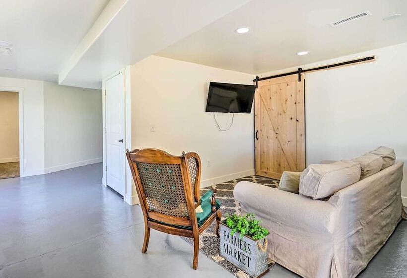 Picturesque Lake Point Home W/ Shared Yard!