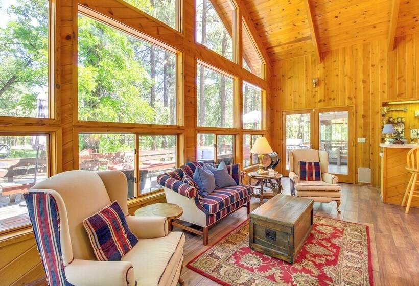 Pinetop Cabin W/ Golf Course Patio On 8th Green!