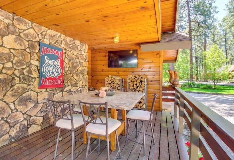 Pinetop Cabin W/ Golf Course Patio On 8th Green!