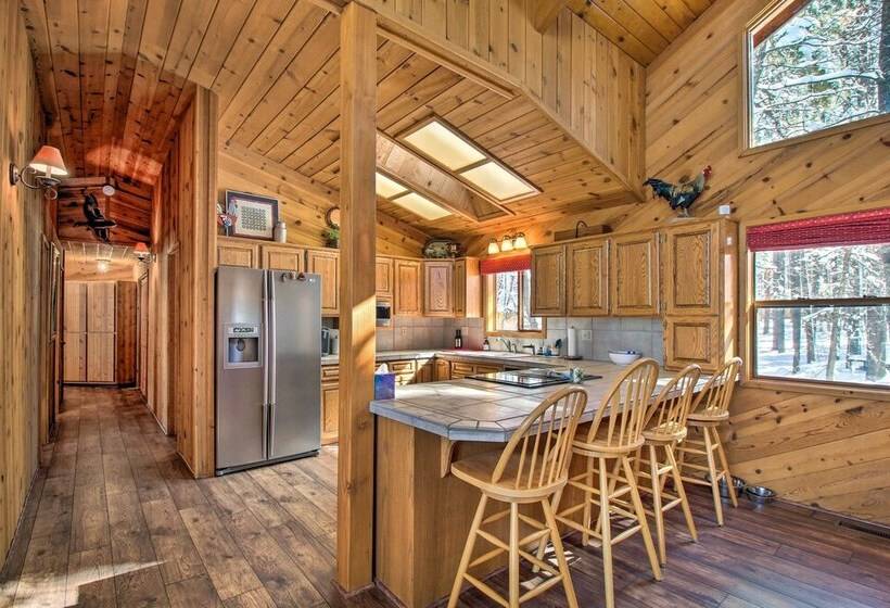 Pinetop Cabin W/ Golf Course Patio On 8th Green!