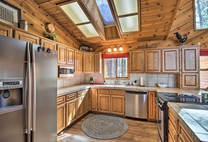 Pinetop Cabin W/ Golf Course Patio On 8th Green!