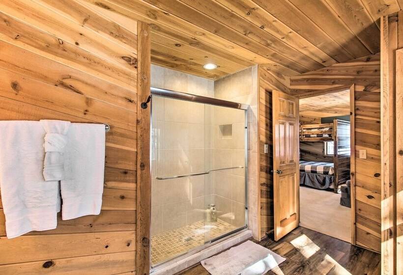 Pinetop Cabin W/ Golf Course Patio On 8th Green!