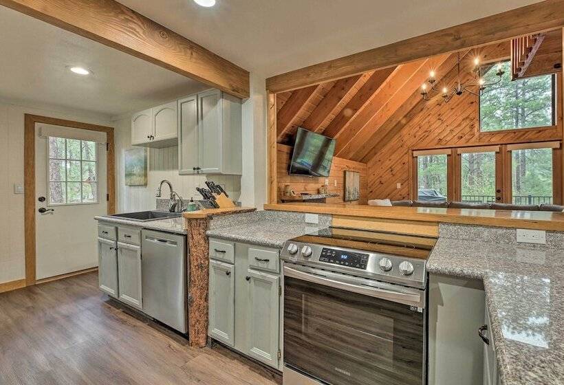 Pinetop Chalet Cabin ~ 1 Mi To Woodland Park