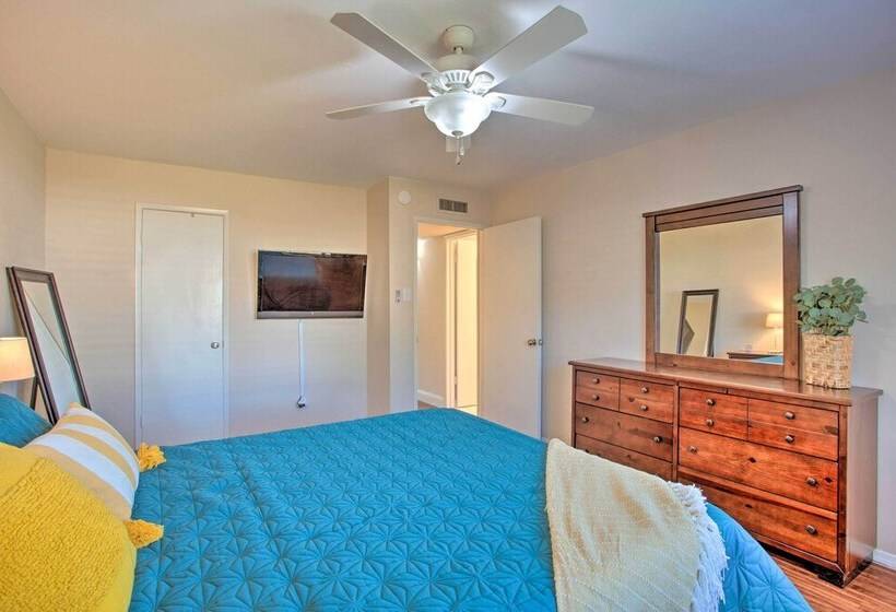 Plano Home W/ Private Yard < 5 Mi To Downtown!