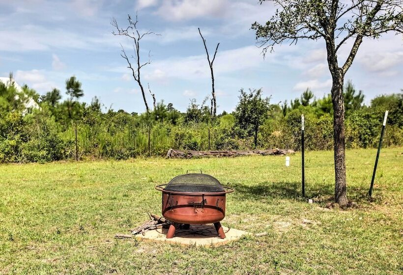 Tranquil Plantersville Cabin: Farm Animals On Site