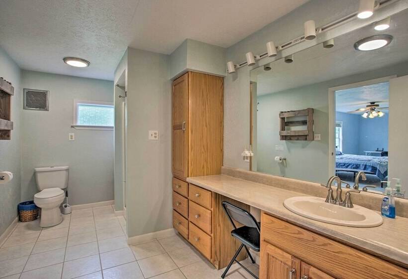 Possum Kingdom Lakefront Home W/ Patio & Dock!