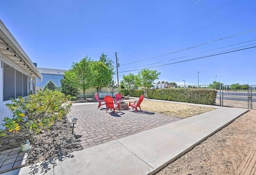 Screened Porch, Fire Pit: Prescott Pad Near Park!