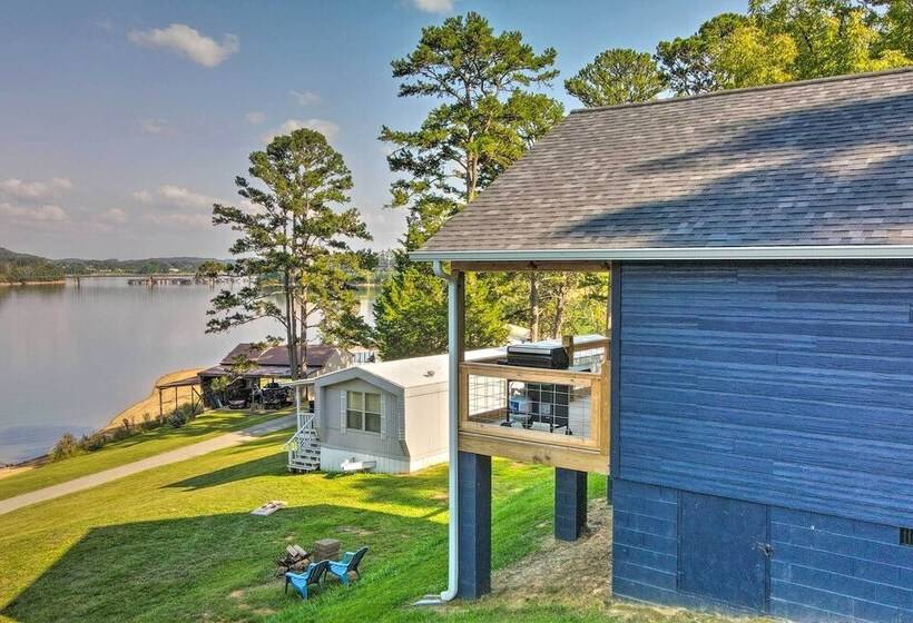 Quaint Cottage Overlooking Cherokee Reservoir
