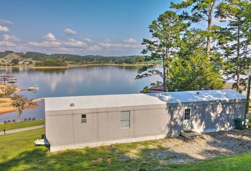 Quaint Cottage Overlooking Cherokee Reservoir