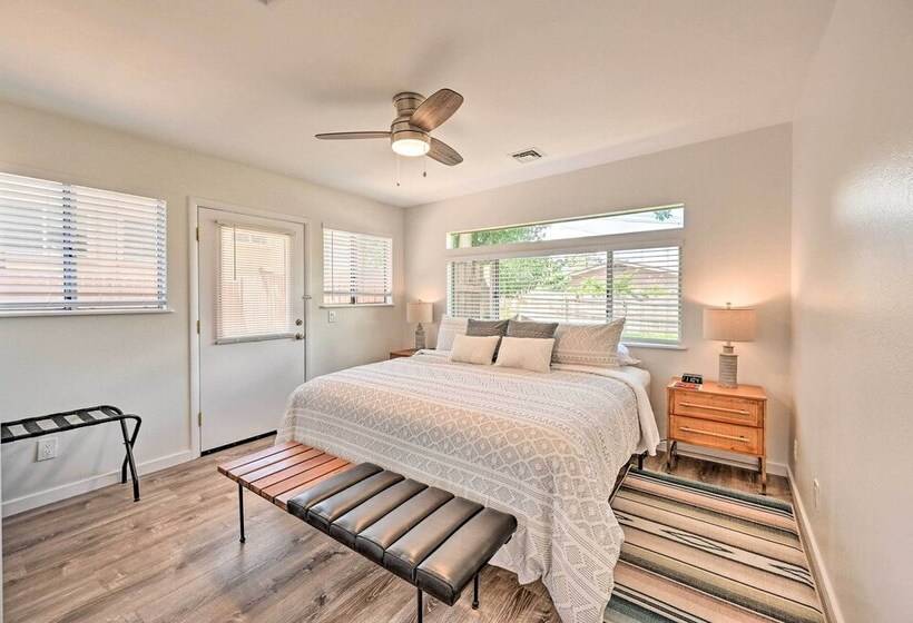 Quaint Sedona Cottage W/ Backyard + Views!