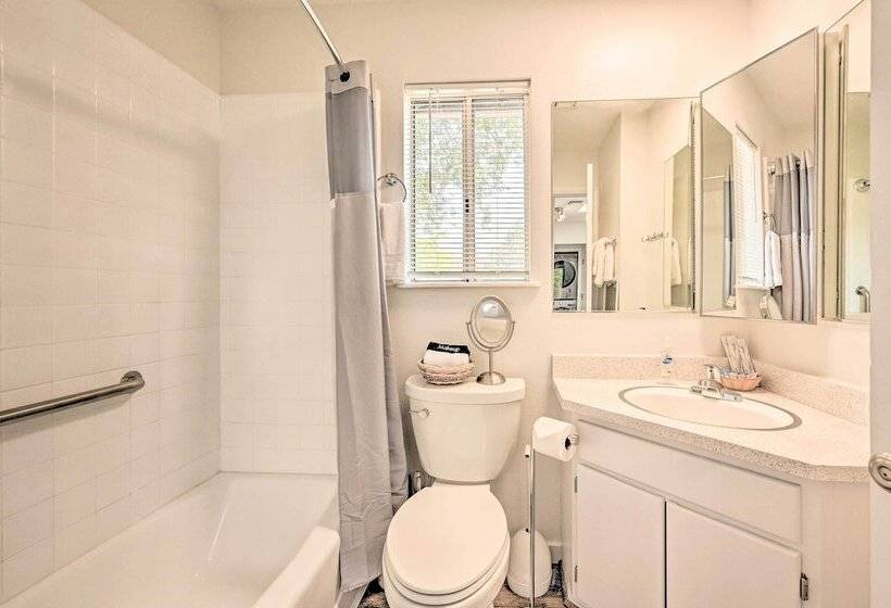 Quaint Sedona Cottage W/ Backyard + Views!