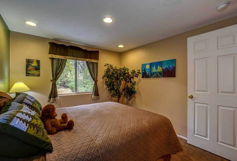 Quiet Cabin In The Pines By Dwtn Prescott!