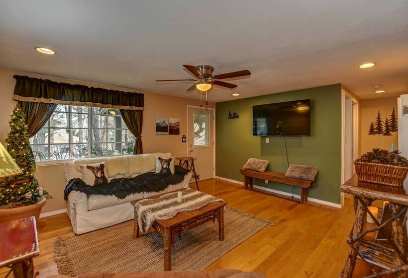 Quiet Cabin In The Pines By Dwtn Prescott!