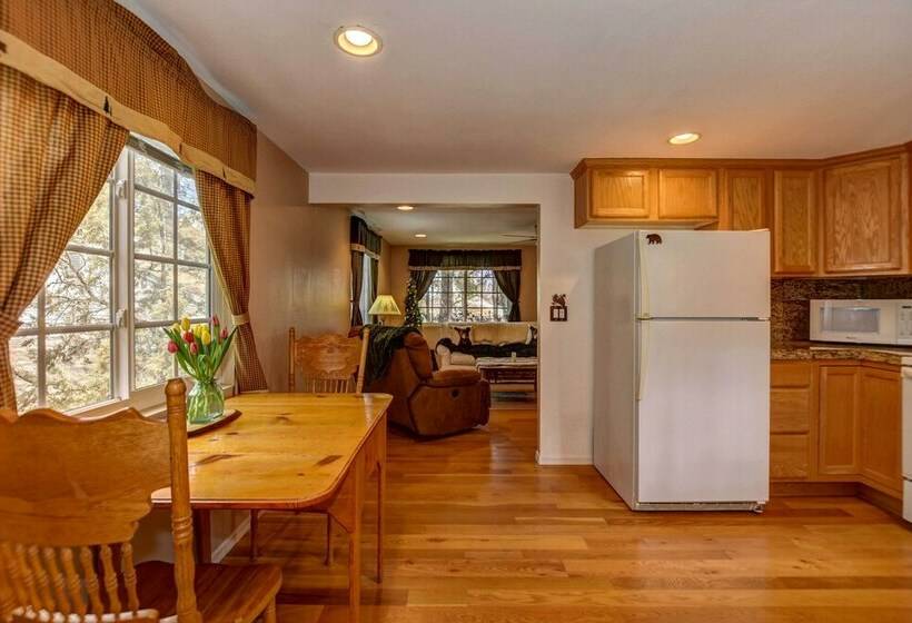 Quiet Cabin In The Pines By Dwtn Prescott!