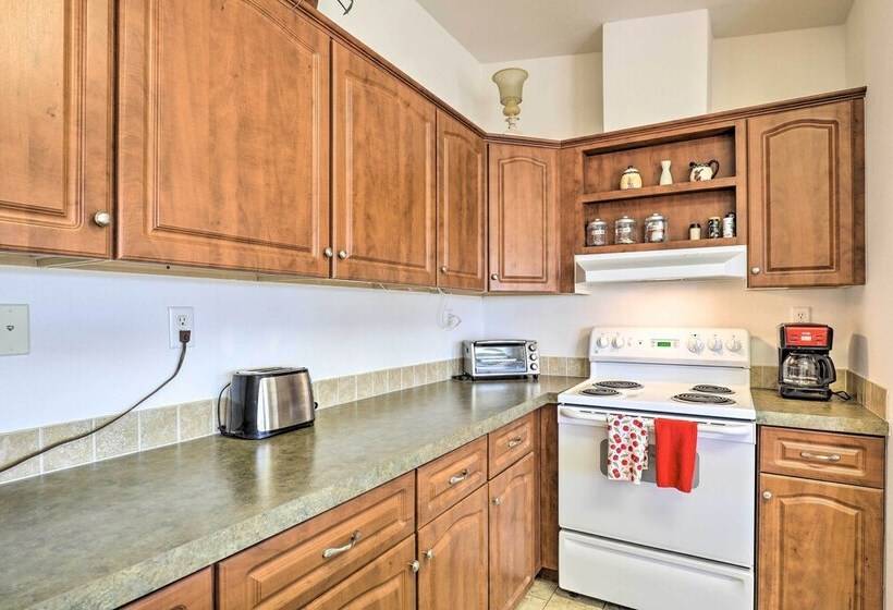 Quiet Tombstone Retreat ~ 3 Mi To Historic Dtwn!