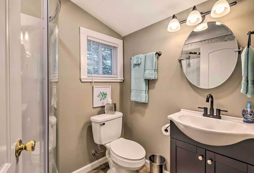 Remodeled Dtwn Hot Springs Home W/ Porch!