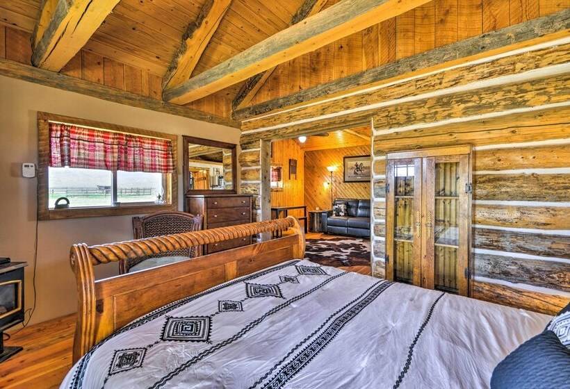 Remote Escape: Clark Home W/ Incredible View