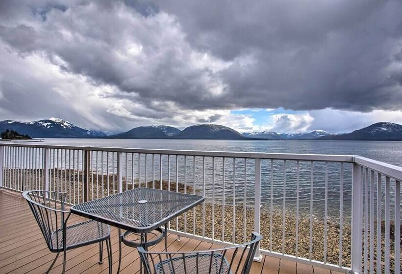 Remote Island Escape W/ Breathtaking Views