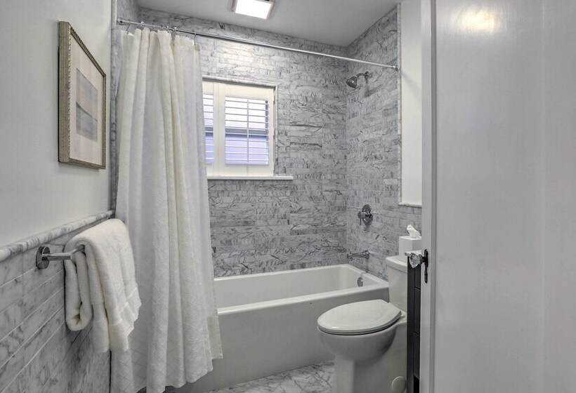 Reno Home < 1 Mile To Midtown & Truckee River