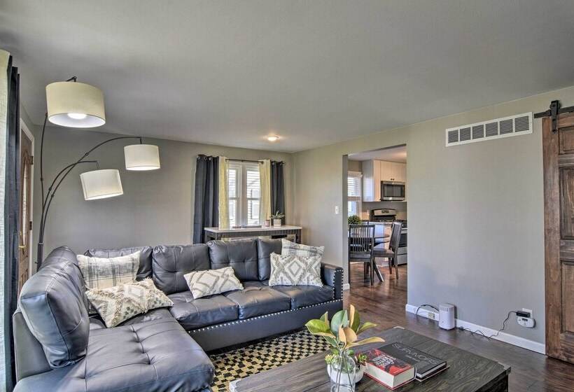 Buffalo Getaway W/ Charcoal Grill & Patio!