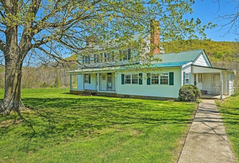 Renovated Ky Farmhouse Retreat W/ Pasture Views!