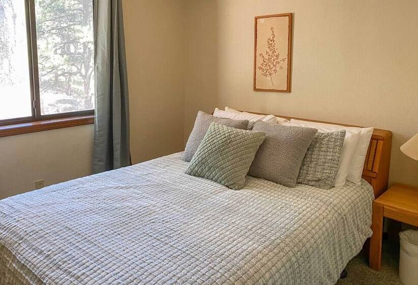 Renovated Mountain Home: Ev Chargers & Great Views