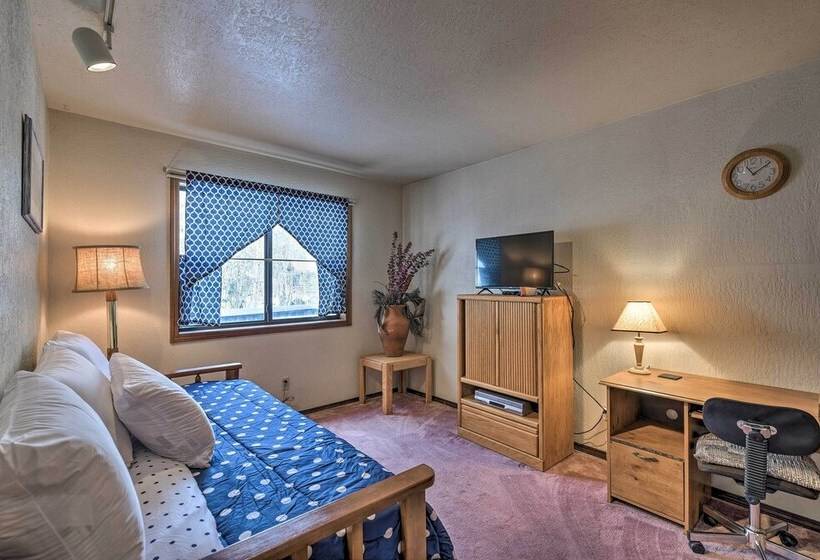 Renovated Mountain Home: Ev Chargers & Great Views