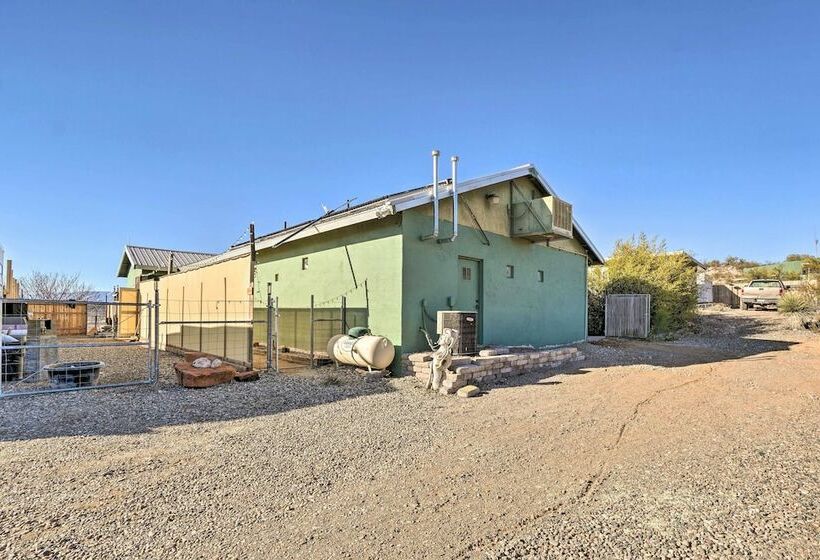 Mtn View Home W/ Fenced Backyard In Rimrock!