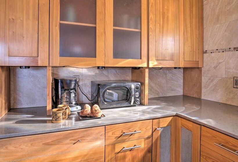 Mtn View Home W/ Fenced Backyard In Rimrock!