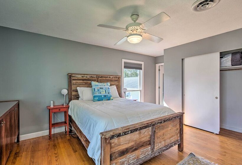 Riverfront New Bern House: Gourmet Kitchen & View!