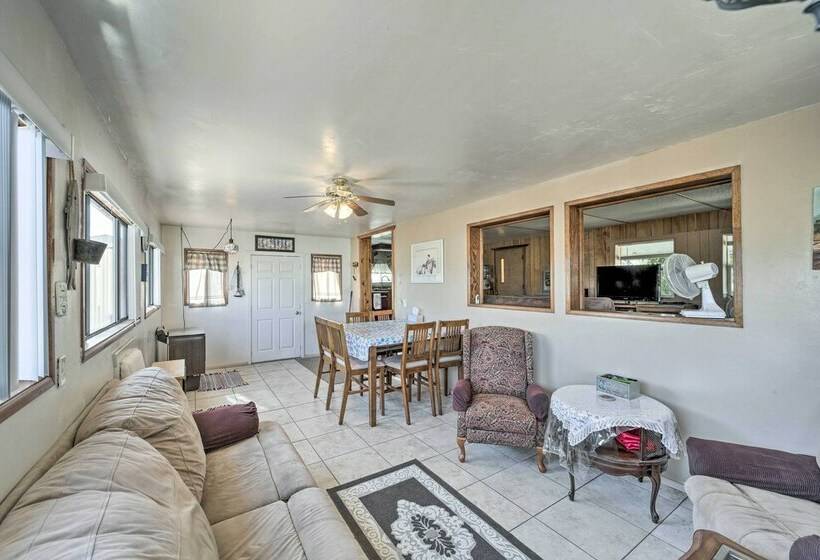 Roosevelt Retreat W/ Fire Pit ~ 3 Mi To Lake!