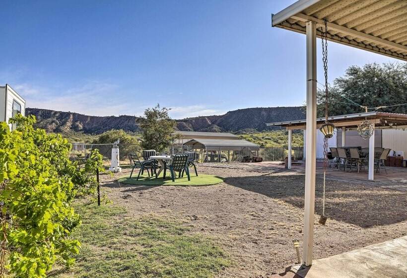 Roosevelt Retreat W/ Fire Pit ~ 3 Mi To Lake!