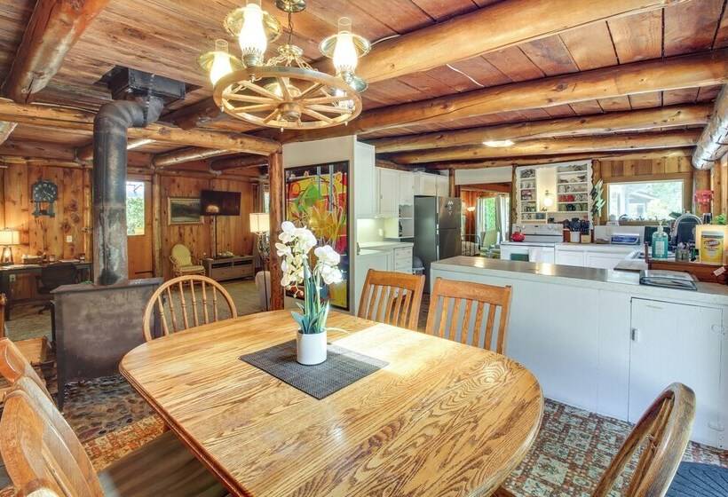 Rustic Bandon Log Cabin On 5 Acres Of Woodlands!